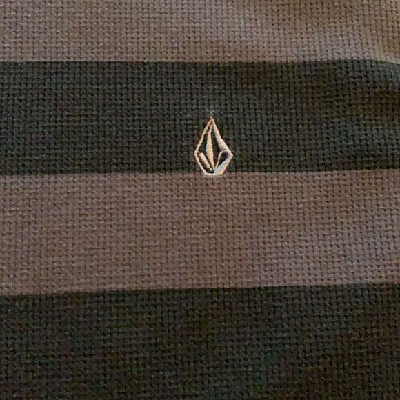 Volcom dk/light gray stripe waffle crew neck shirt - Picture 3 of 7